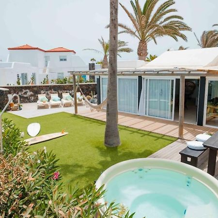 Villa Maluhia Frente Al Mar Y Jacuzzi Corralejo Exterior foto