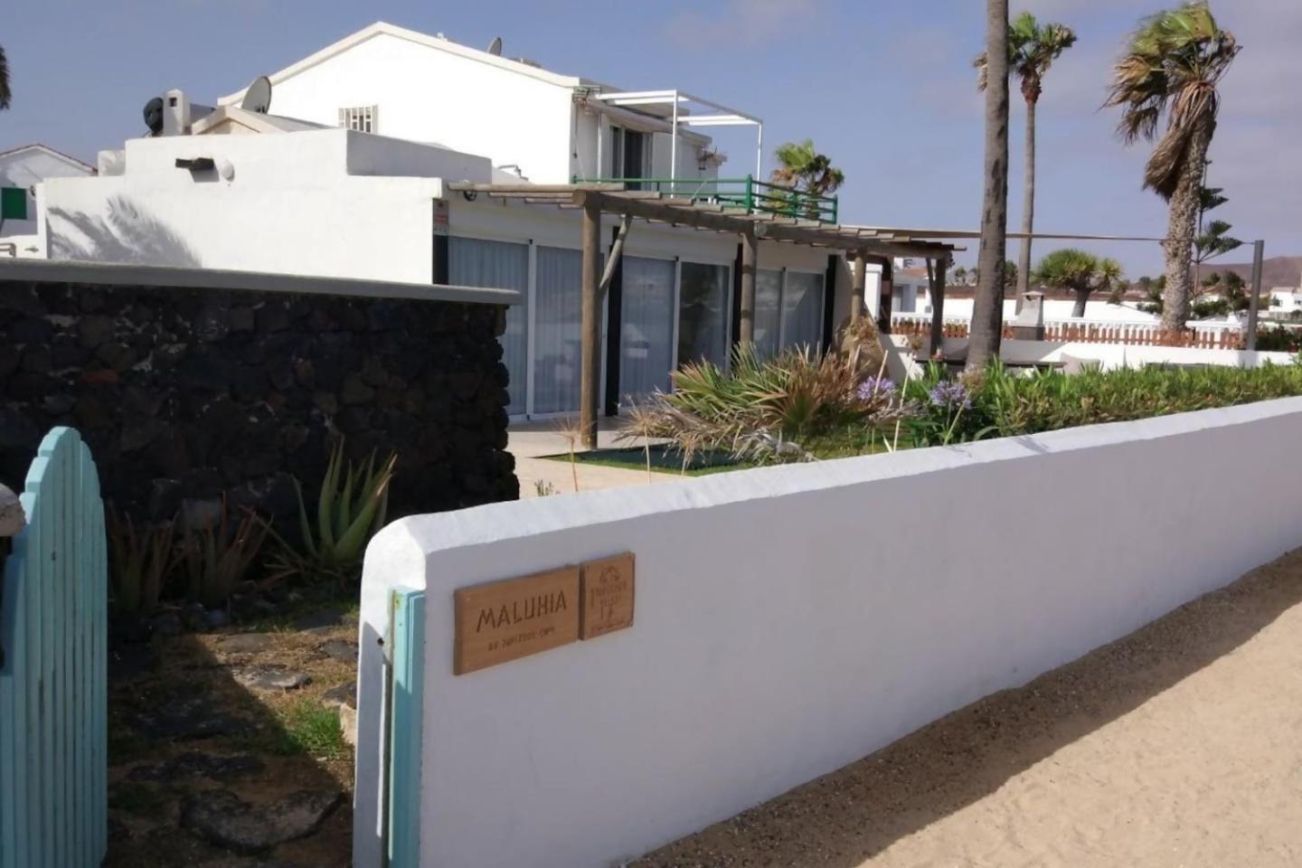 Villa Maluhia Frente Al Mar Y Jacuzzi Corralejo Exterior foto