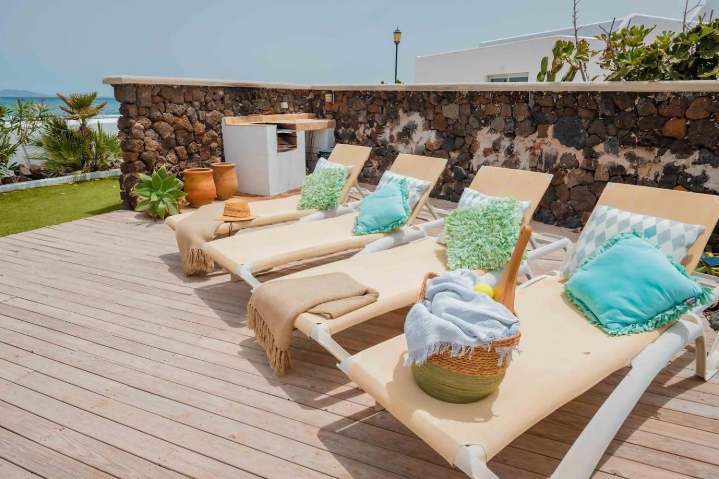 Villa Maluhia Frente Al Mar Y Jacuzzi Corralejo Exterior foto